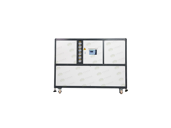 工業冷水(shui)機的(de)髮展及(ji)應用(yong)